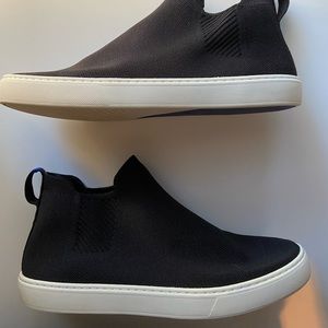 Rothy’s The Chelsea sneaker, women’s size 12.5, black